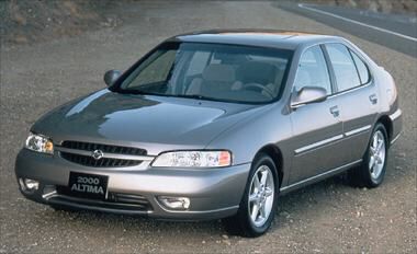 2000Altima.jpg (18760 bytes)